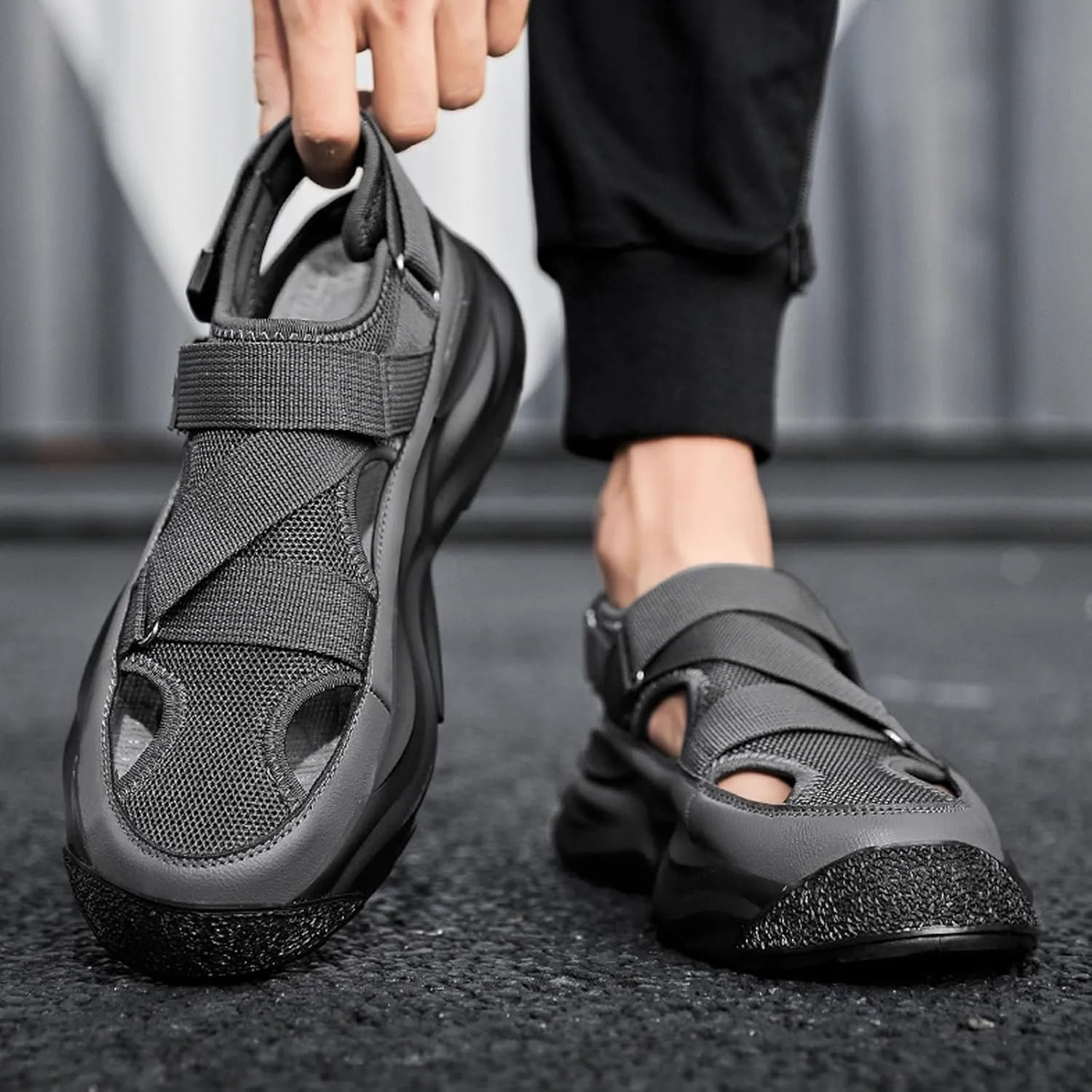 AUNTHUI Men's Outdoor Non-Slip Breathable Mesh Sports Sandals,Closed Toe Anti-Collision Toe Casual Beach Fisherman Sandals,Summer Walking Leisure Hiking Driving Platform Sandals