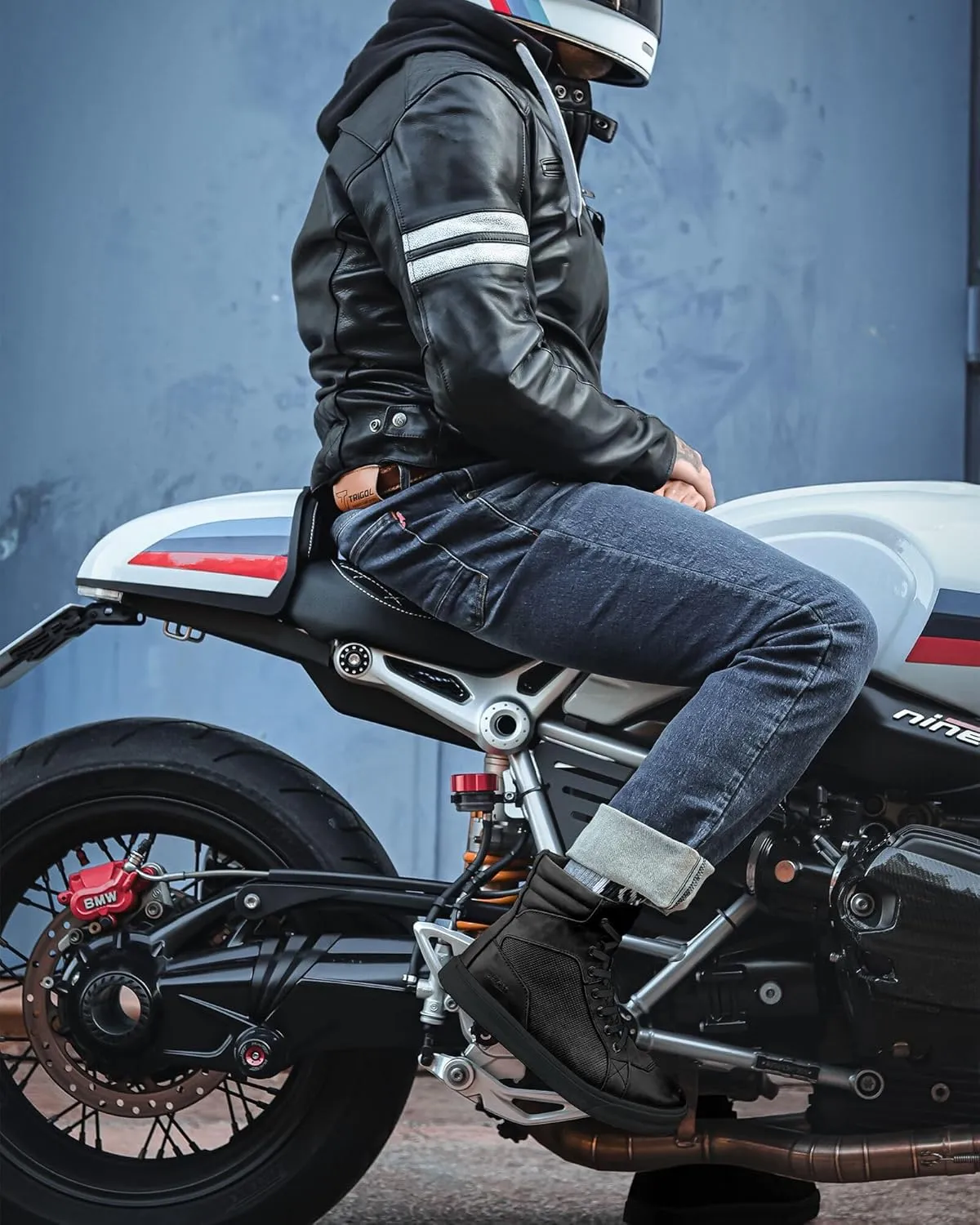 BORLEN Motorcycle Riding Shoes Cowhide Leather Breathable Casual Outdoor Street Motorcycle Boots for Men Black 9.5