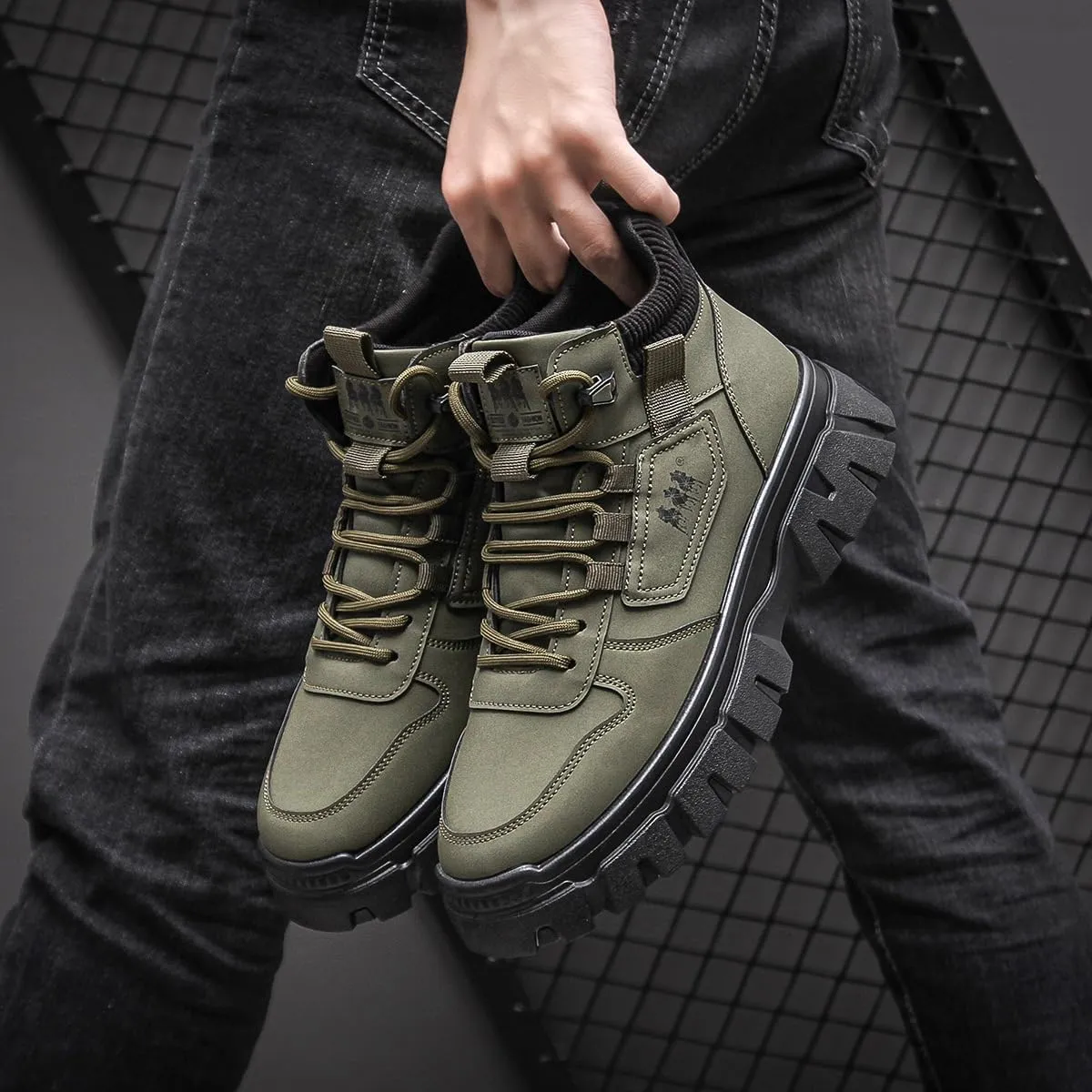 Breathable Non-Slip Hiking Boots for Men - Ideal for Outdoor Walking, Mountaineering, and Winter Activities