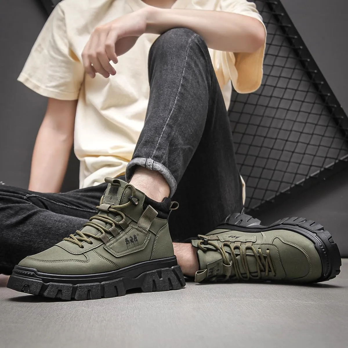 Breathable Non-Slip Hiking Boots for Men - Ideal for Outdoor Walking, Mountaineering, and Winter Activities