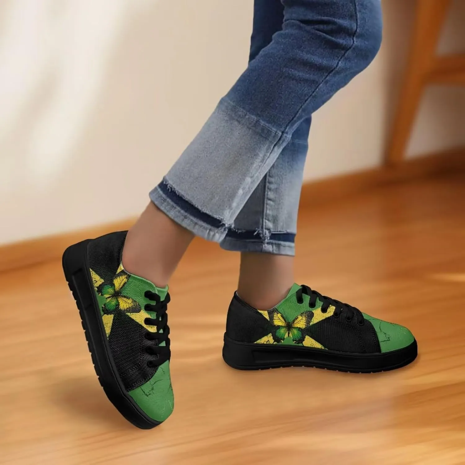 Canvas Shoes for Women Classic Fashion Sneakers Lace Up Low Top Casual Lightweight Breathable Sneakers Wide Toe Shoes