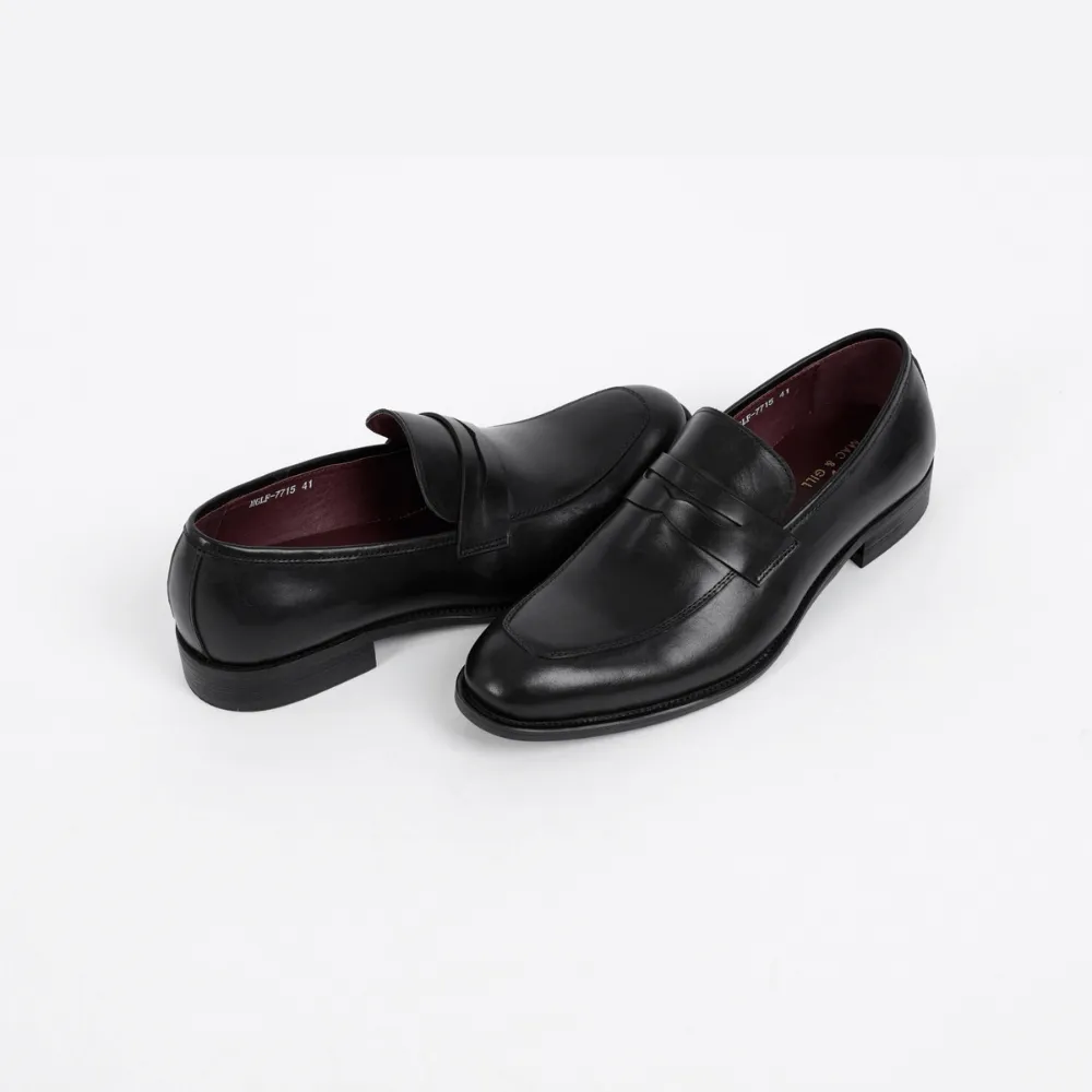 Classic Felipe Penny Loafer in Black