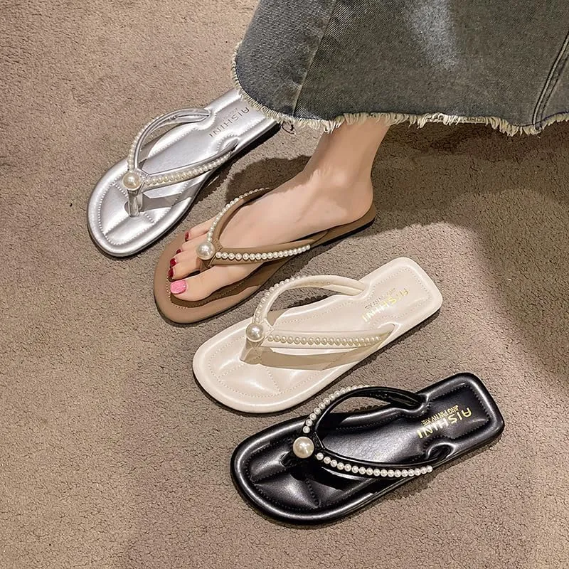 Flip-flops women's 2025 summer new Korean version fashion outer wear rhinestone toe flat heel beach cool slippers wholesale