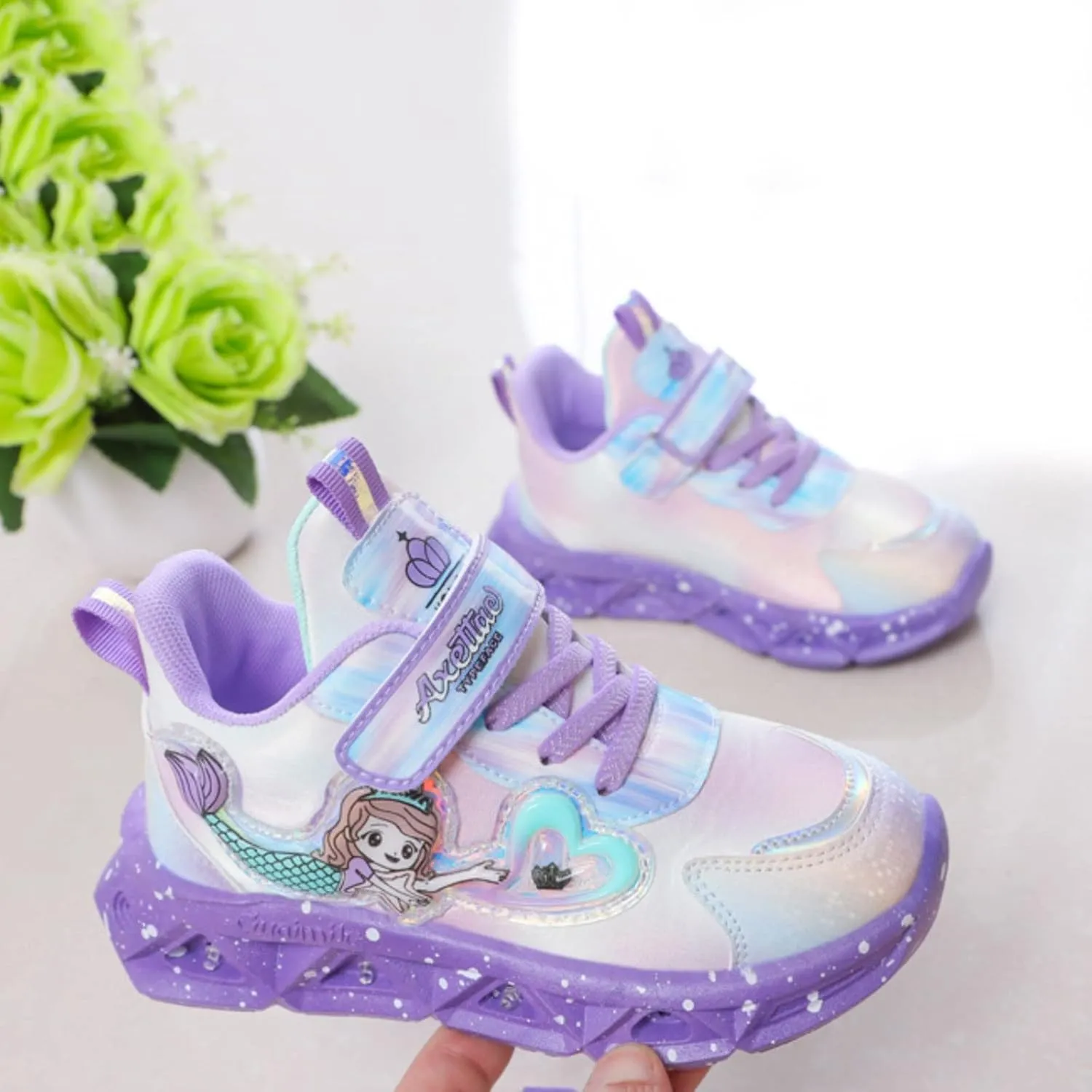 Girls’ Princess Shoes Slip On Light-Up Sneakers Mermai𝐝 Shoes Breathable Mesh Sneakers Toddler Girl Tennis Shoes