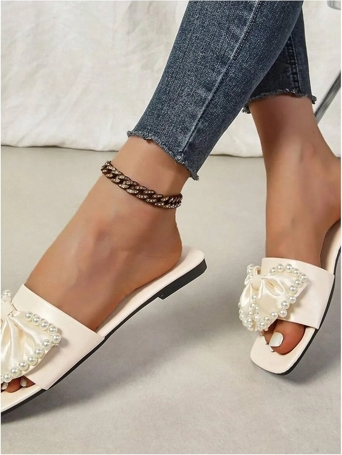 GORGLITTER Women's Summer Bow Beach Flat Cute Sandals 2025 Slip On Square Open Toe Vacation Slide