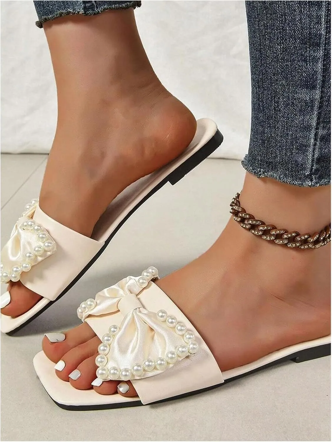 GORGLITTER Women's Summer Bow Beach Flat Cute Sandals 2025 Slip On Square Open Toe Vacation Slide