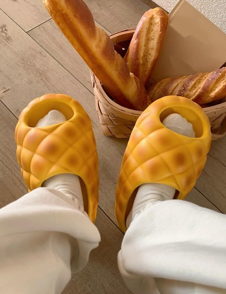 Halemet Cartoon Bread Sandals for Women 2025 Platform Sandals with Arch Support Comfort House Slides for Summer Outdoor 2025