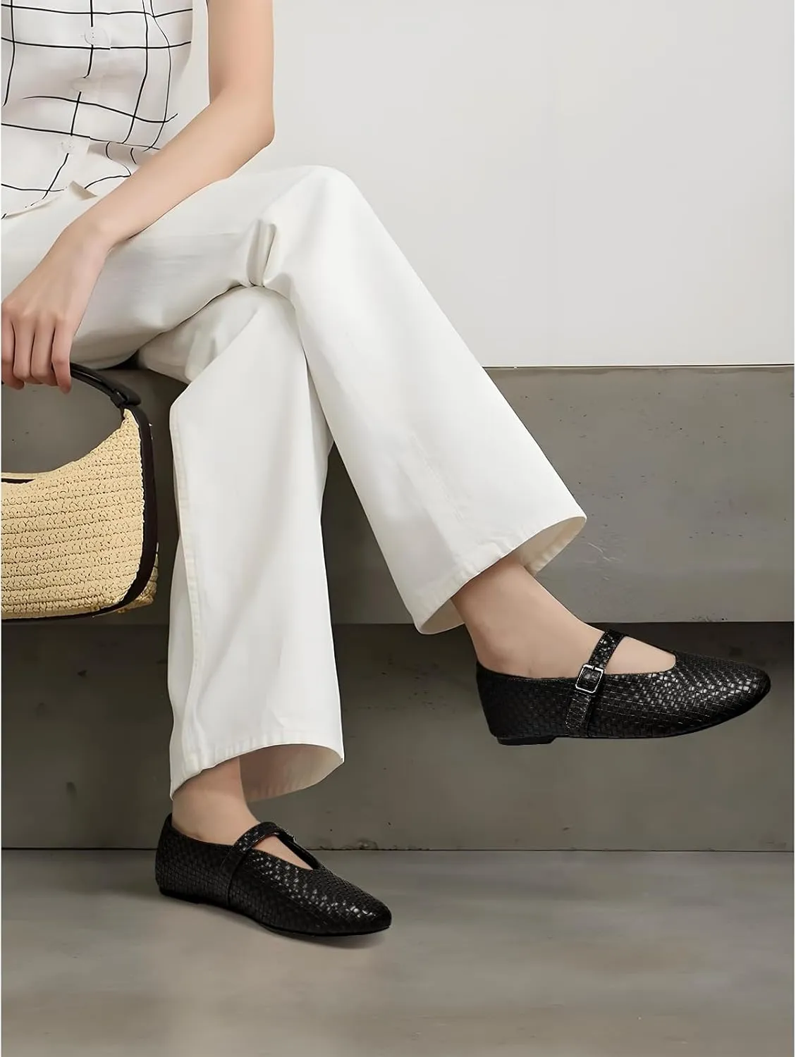 Mary Jane Shoes Women Ballet Flats with Buckle Strap Round Toe Wide Width Closed Toe Flats for Women Dressy
