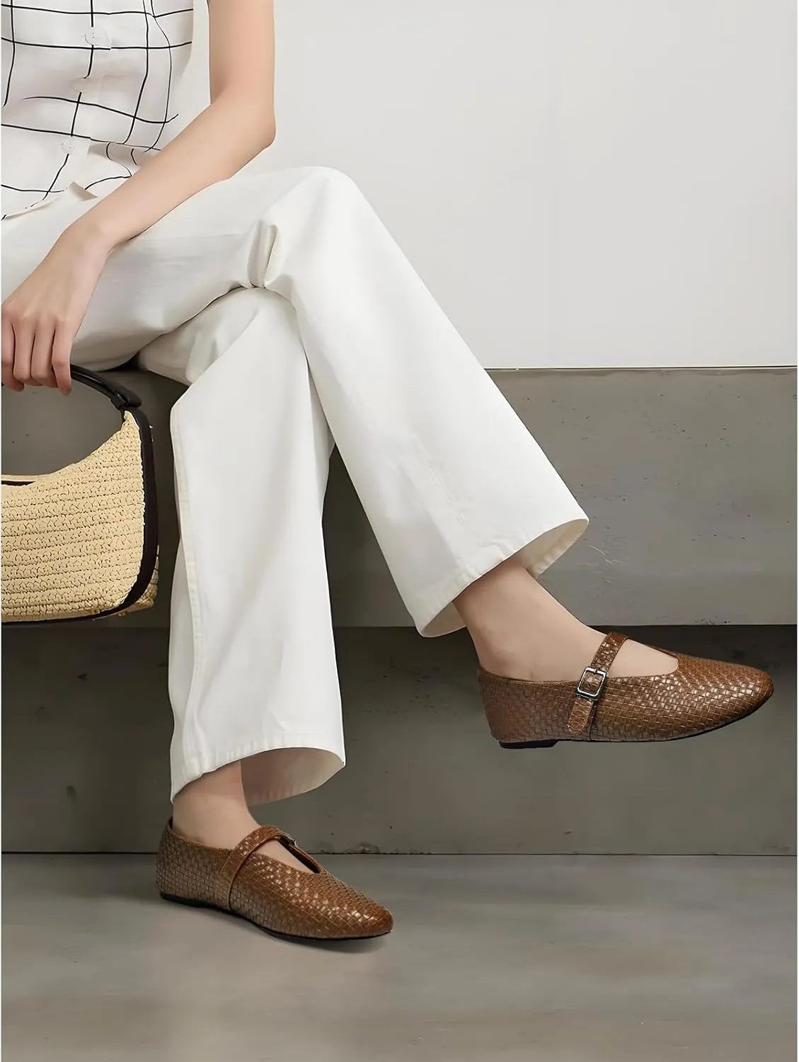 Mary Jane Shoes Women Ballet Flats with Buckle Strap Round Toe Wide Width Closed Toe Flats for Women Dressy