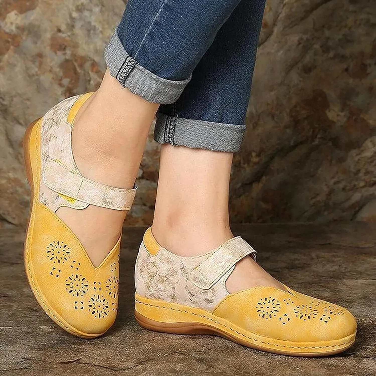 oiangi Hollow Breathable Sandals for Women Wedge Heel Summer Comfy Closed Toe Cutout Hook and Loop Leather Sandals Lightweight Casual Non-Slip Beach Shoes