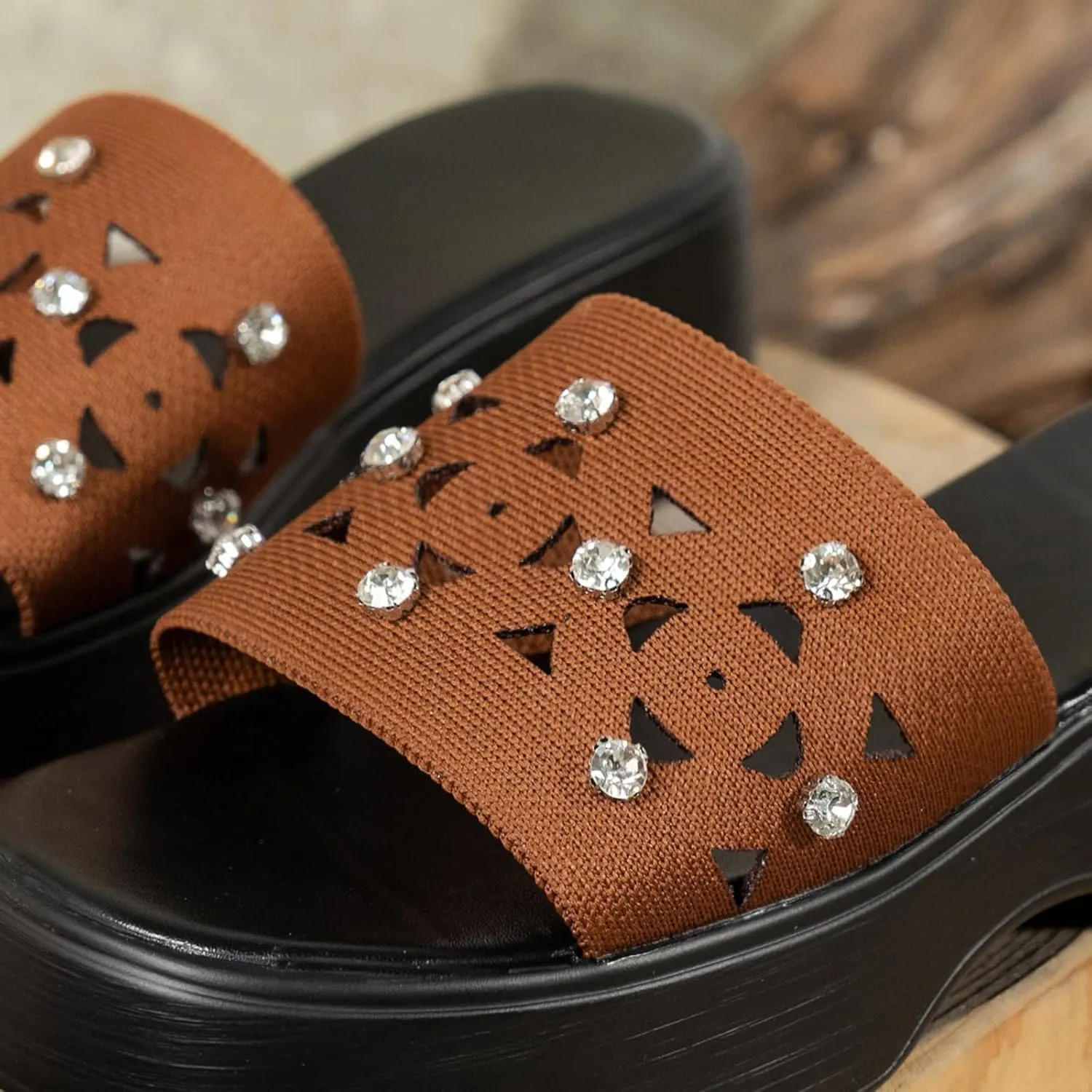 Platform Sandals for Women 2025 Hollow Out Knit Rhinestones Jeweled Slippers, Open Toe One Band Platform Wedge Sandals Summer Beach Comfortable Soft Sole Walking Slipper