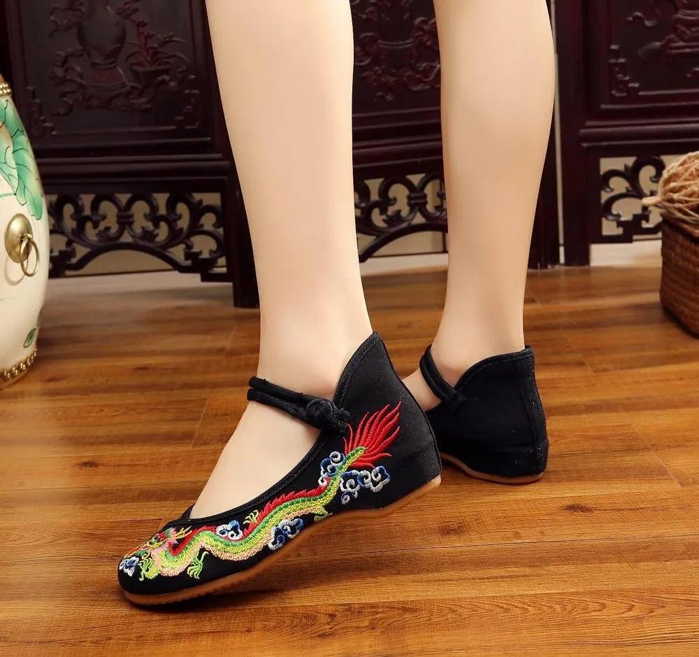Qhome Womens Chinese Traditional Dragon Embroidery Flats Cheongsam Walking Mary Jane Shoes