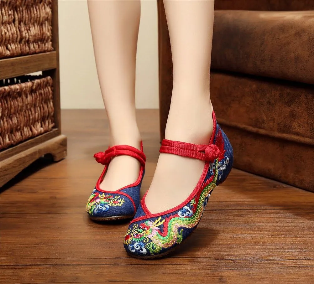 Qhome Womens Chinese Traditional Dragon Embroidery Flats Cheongsam Walking Mary Jane Shoes