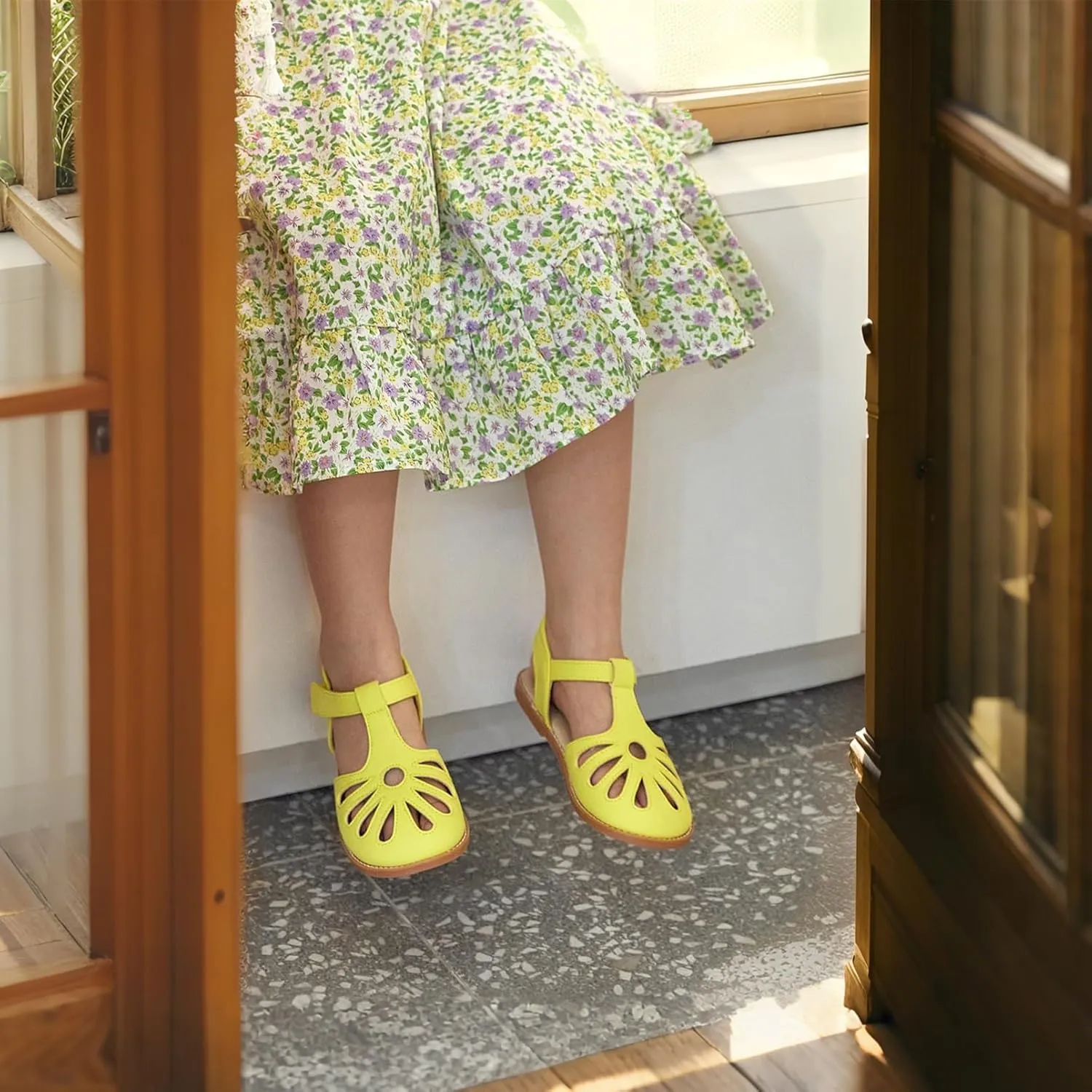 THEE BRON Princess Toddler Close Toe Sandals | Retro Lace-Up Design | Breathable Girls Shoes 3-12 Years