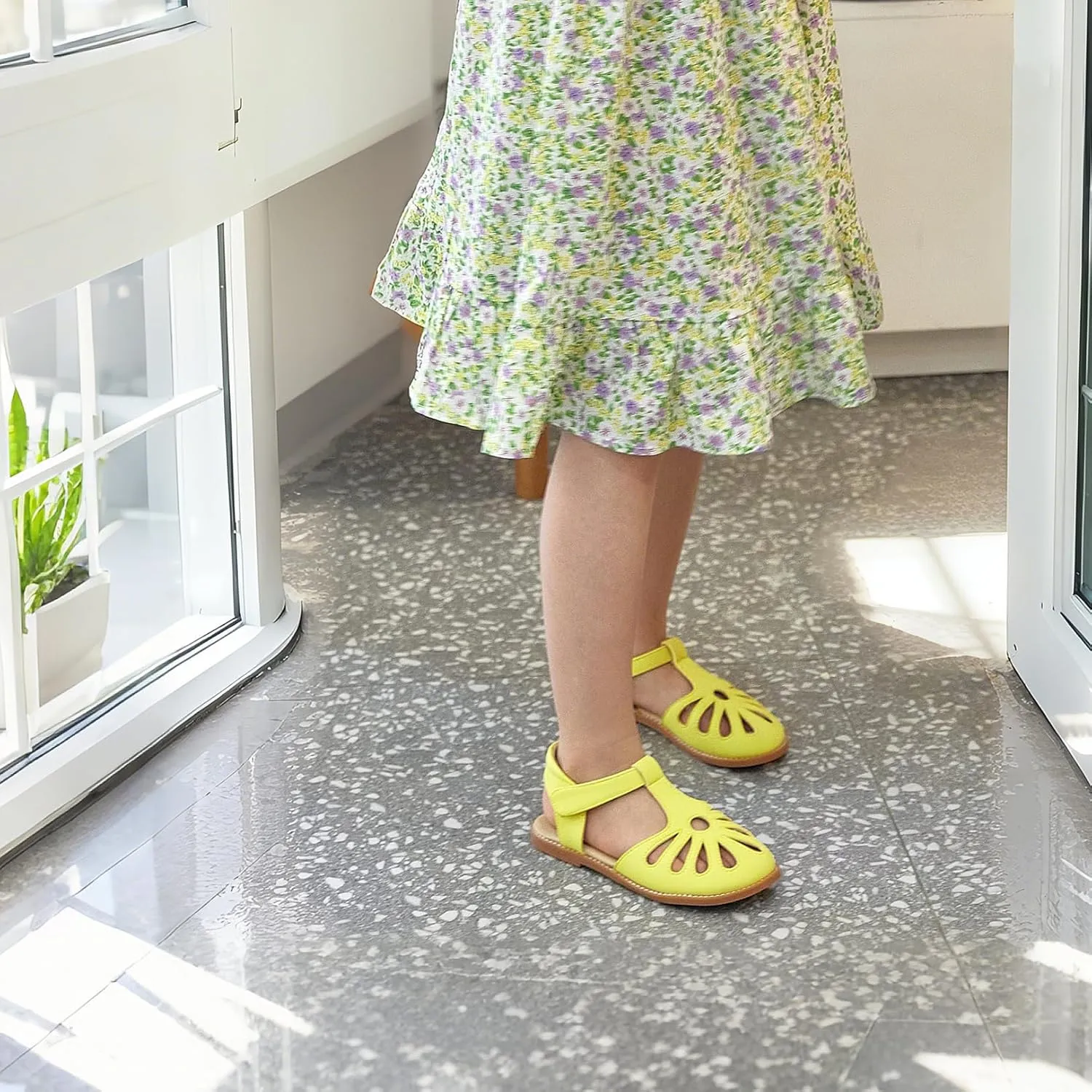 THEE BRON Princess Toddler Close Toe Sandals | Retro Lace-Up Design | Breathable Girls Shoes 3-12 Years
