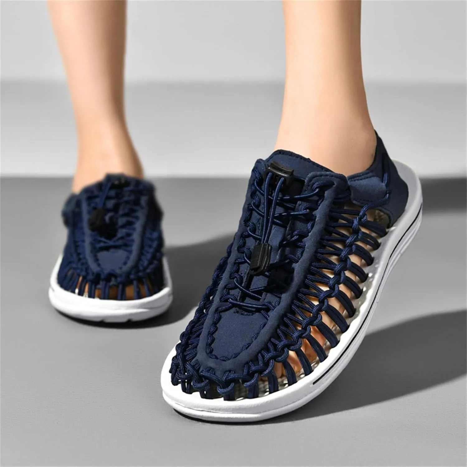 Unisex Breathable Woven Sandals - Durable Couples Beach Footwear with Comfortable Fit