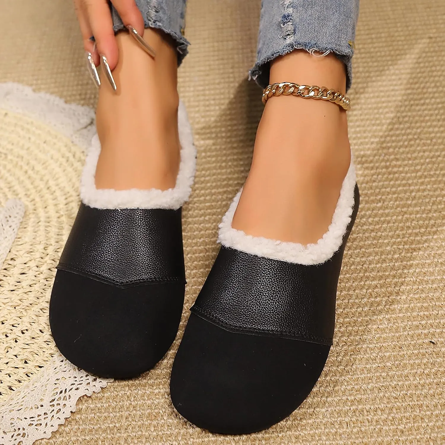 Warm Winter Leather Shoes for Women Shoes with Fuzzy Inside Women Suede Comfortable Slip on Shoes Indoor Outdoor Flats Walking Casual Shoes