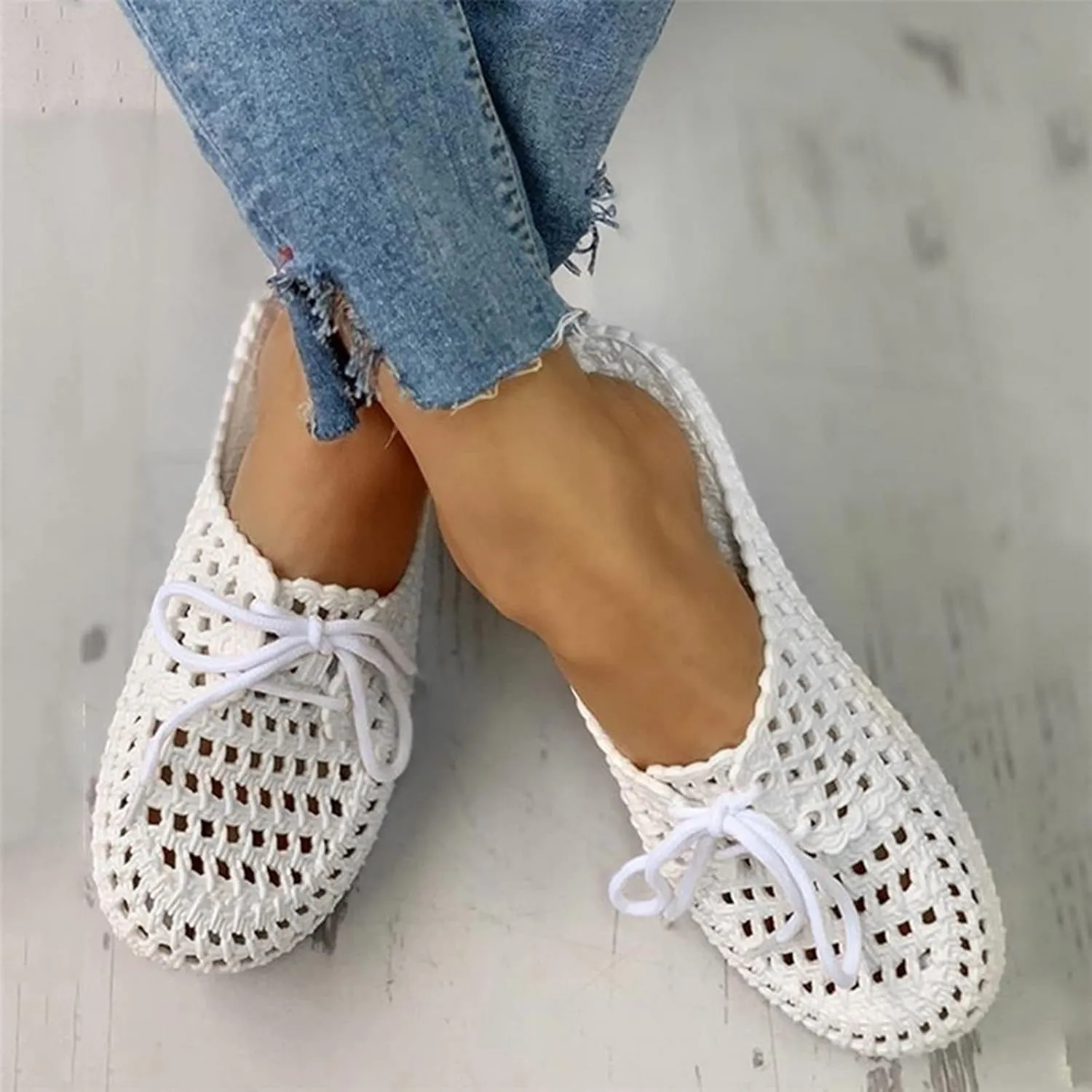 Women's Breathable Mesh Slip-On Sandals - Garden Slippers, Hollow Out Flat Heel Slide Sandals - Summer Mules, Closed Toe Beach Shoes, Khaki, US8/EU40