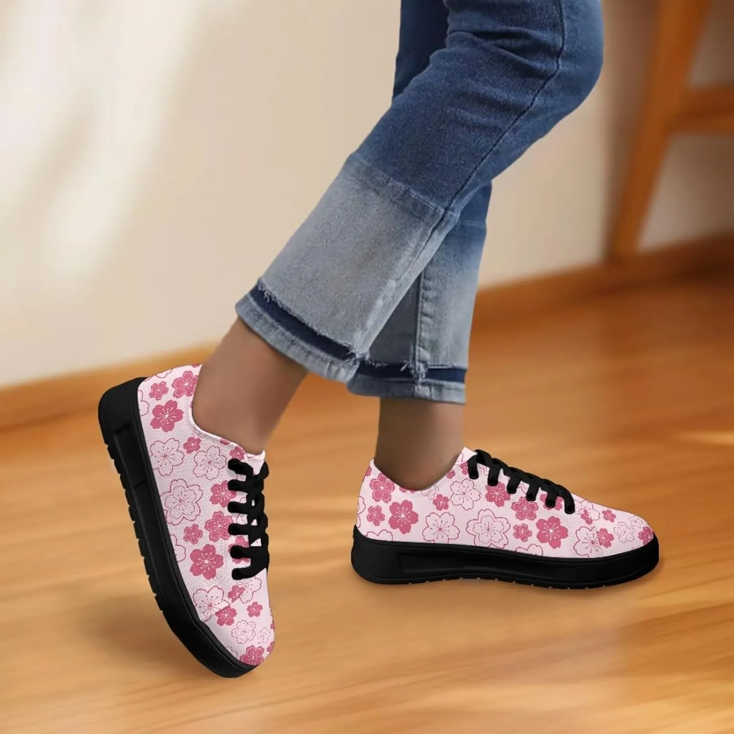 Women's Canvas Sneakers Mesh Lace Up Low Top Sneakers Lightweight Breathable Canvas Tennis Shoes Ladies Running Shoes