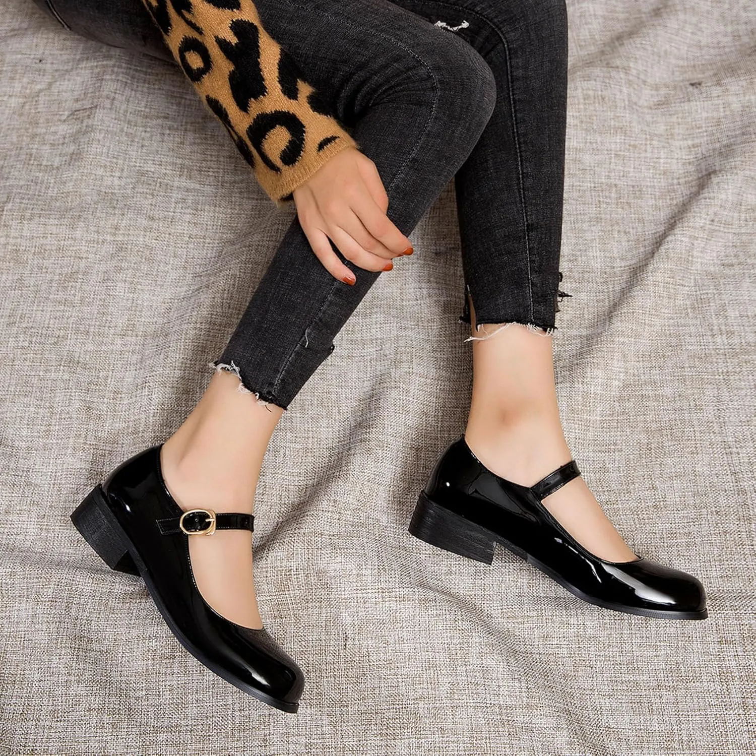 Womens Patent Mary Jane Flats Closed Toe Comfortable Shoes