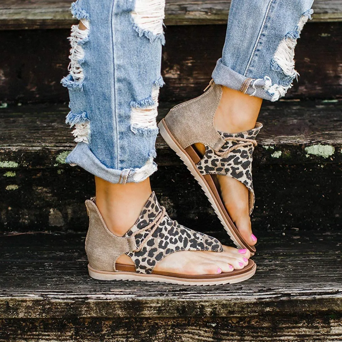 Women's Summer Gladiator Sandals Casual Comfortable Flip Flops Beach Shoes Ankle T-Strap Fashion Flat Heel Slip On Sandals for Summer (US6, Leopard Printed)